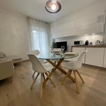 Apartment Emmie House *