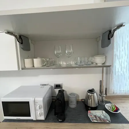 Emmie House Apartment